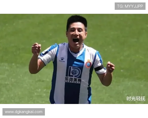 国足足球明星系列揭秘：他们的奋斗历程与辉煌成就背后的故事