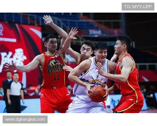 杭州排球队以73分领跑锦标赛积分榜展现强劲实力