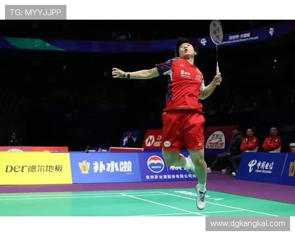 成都羽毛球队逆袭之路：欧锦赛特别报道展现拼搏精神与团队力量